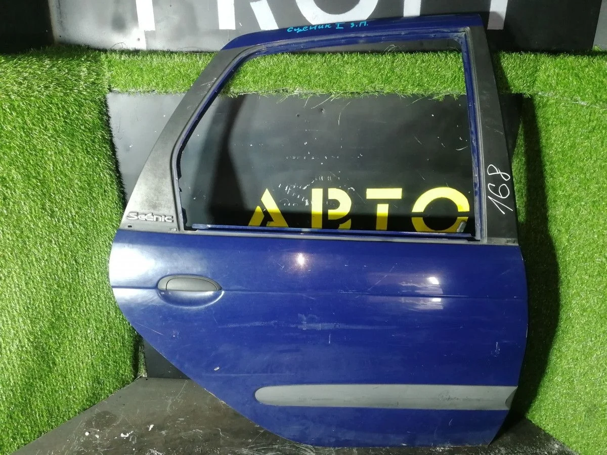 Дверь задняя правая Renault Scenic голое железо