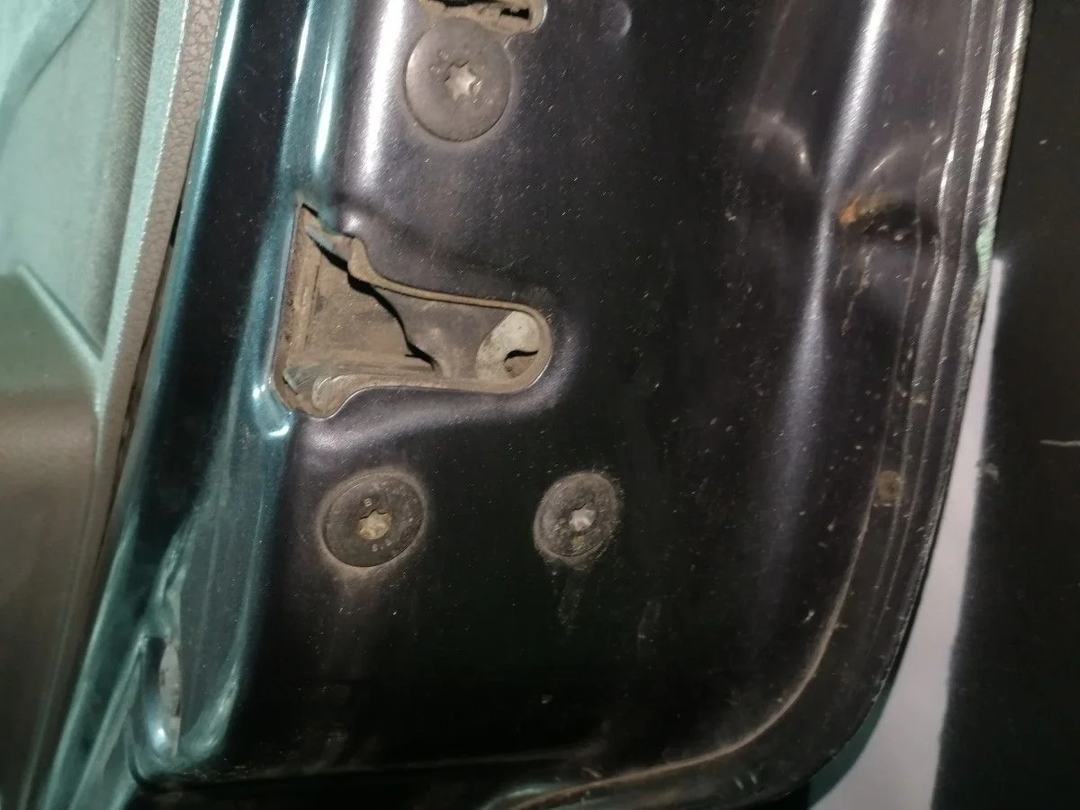 Замок двери задней правой Renault Logan