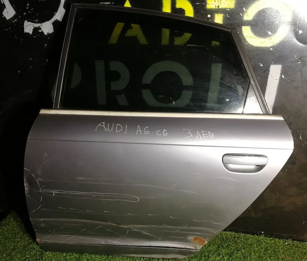 Дверь задняя левая Audi A6 C6 голое железо