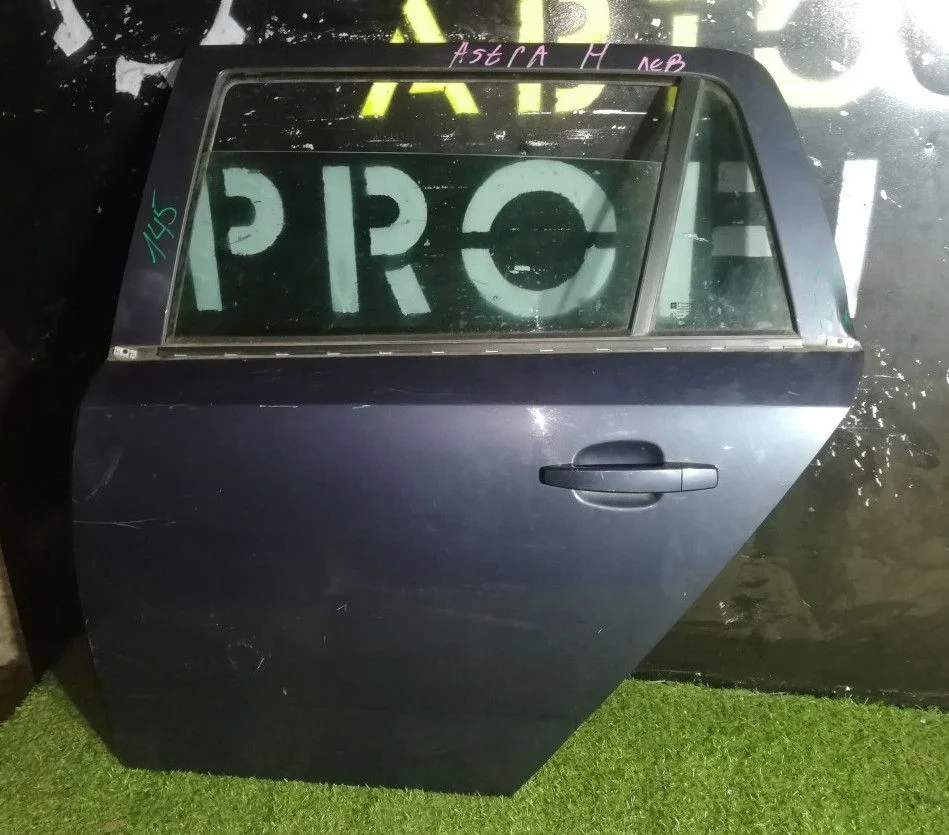 Дверь задняя левая Opel Astra H голое железо