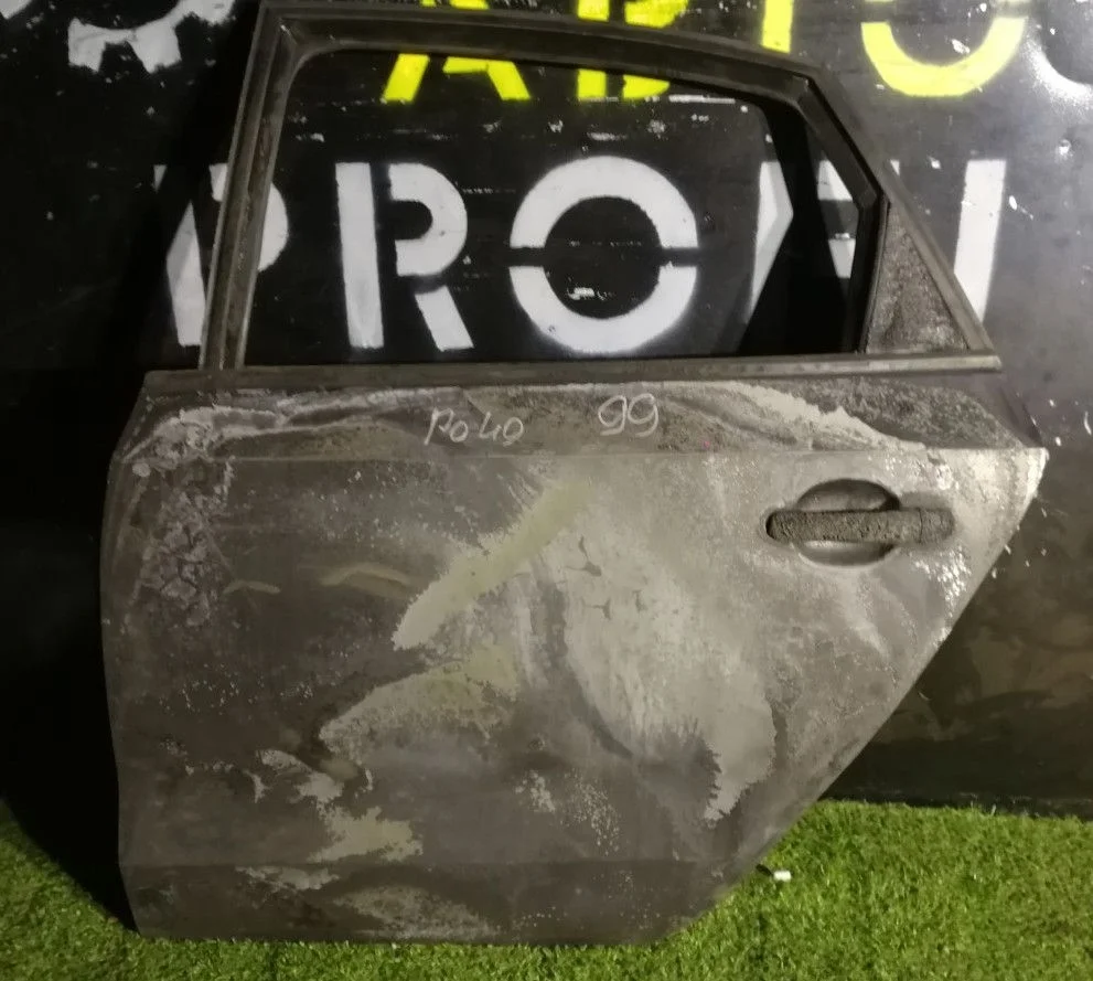 Дверь задняя левая Volkswagen Polo голое железо