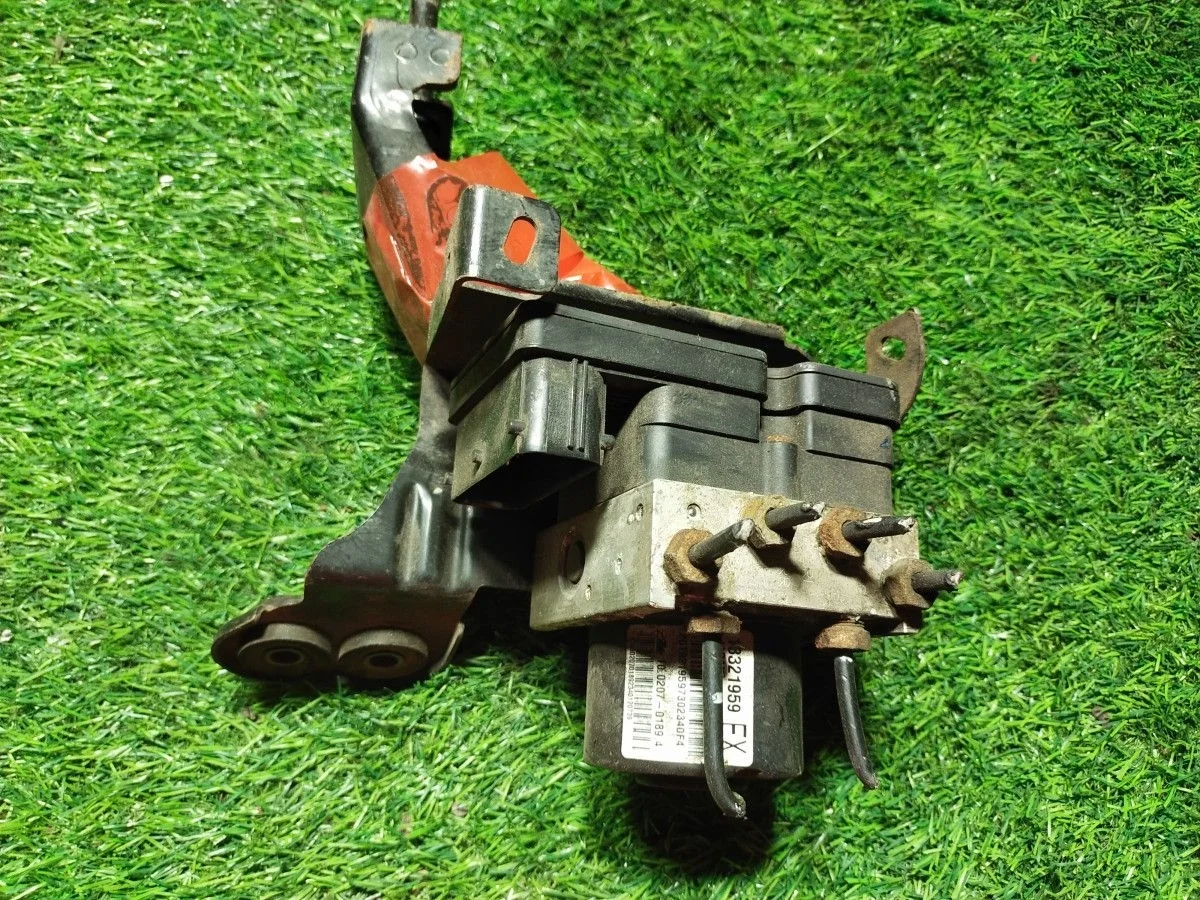 Блок ABS (насос) Chevrolet Cruze l