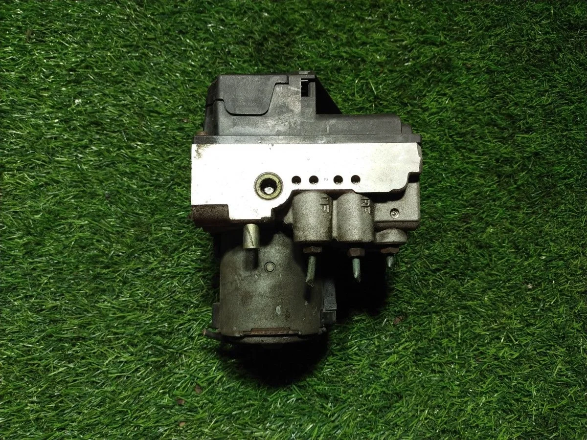 Блок ABS (насос) Ssang Yong Musso I