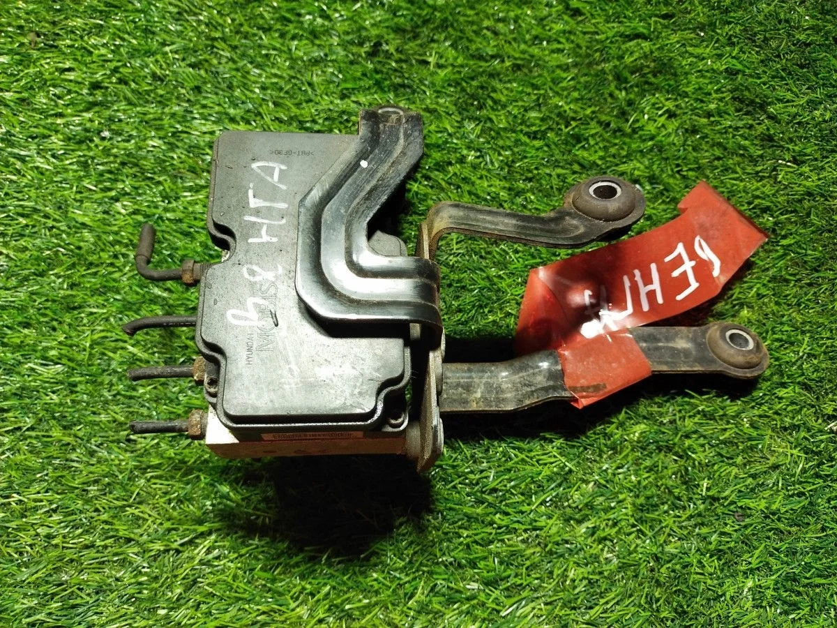 Блок ABS (насос) Kia Venga (YN) I