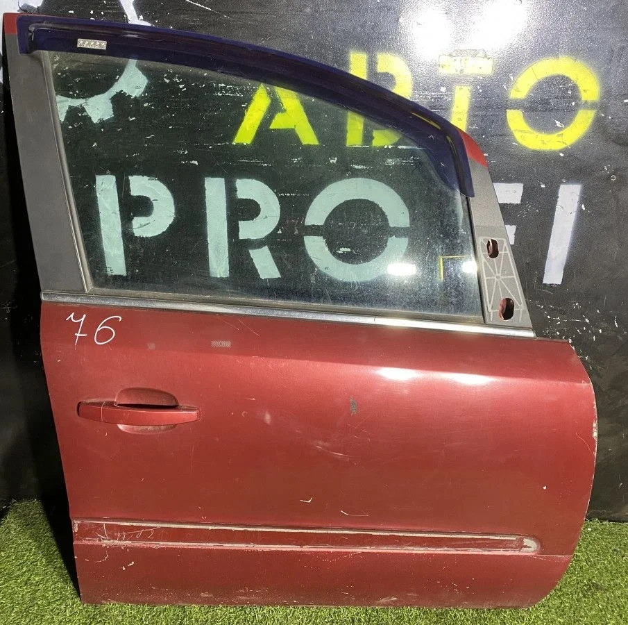 Дверь передняя правая Opel Zafira B