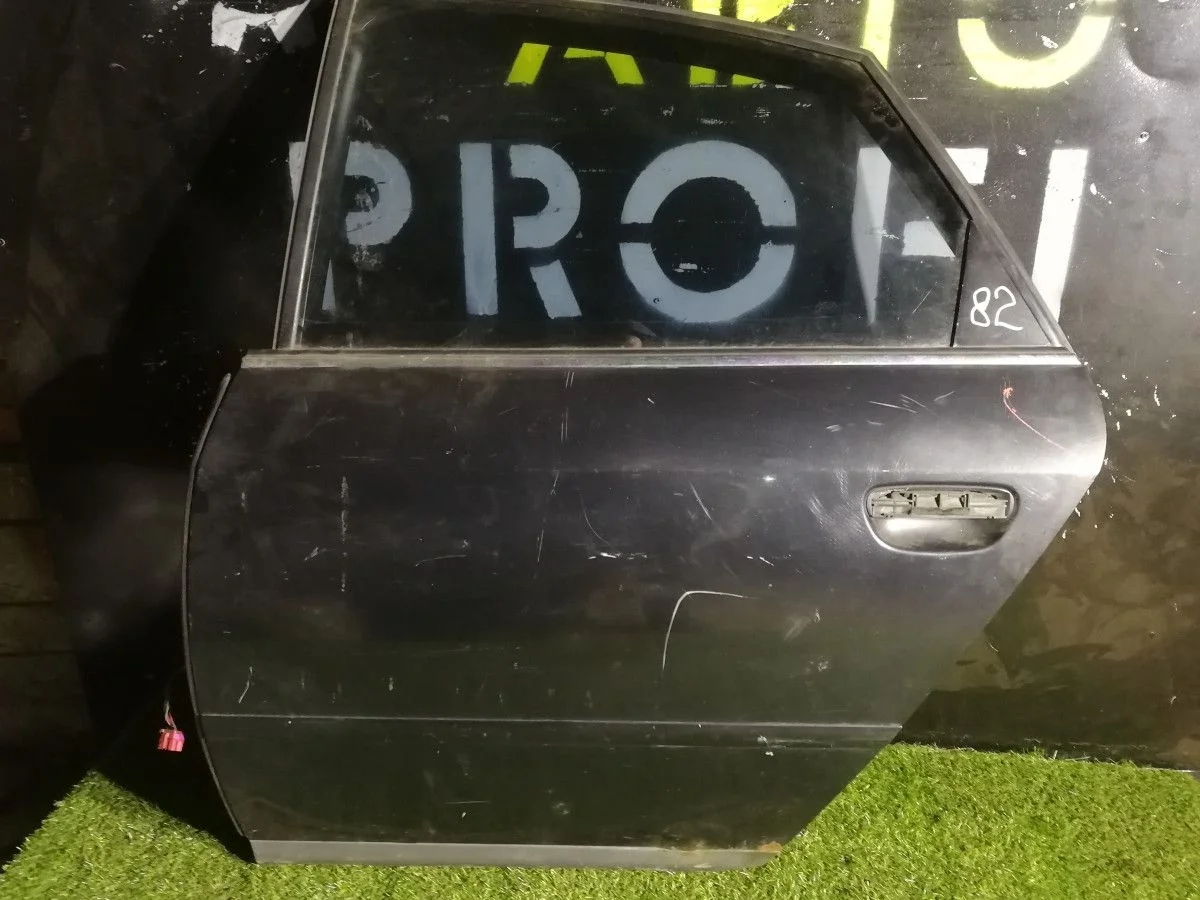 Дверь задняя левая Audi A6 C5 голое железо