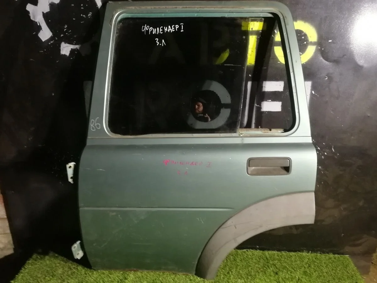 Дверь задняя левая Land Rover Freelander