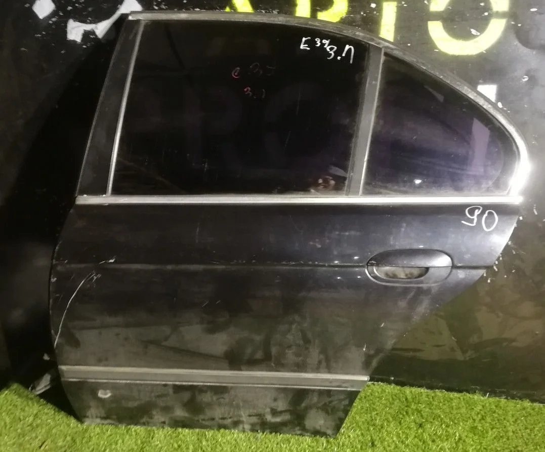 Дверь задняя левая BMW E39 голое железо