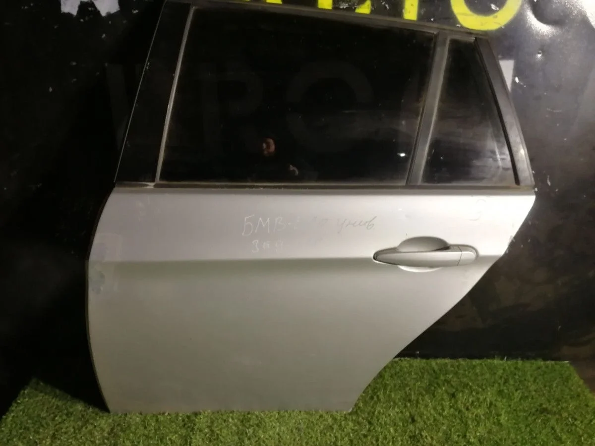 Дверь задняя левая BMW E90 голое железо