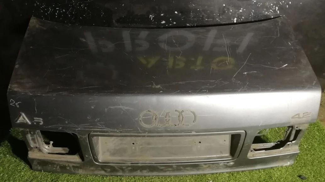 Крышка багажника Audi A6 C4