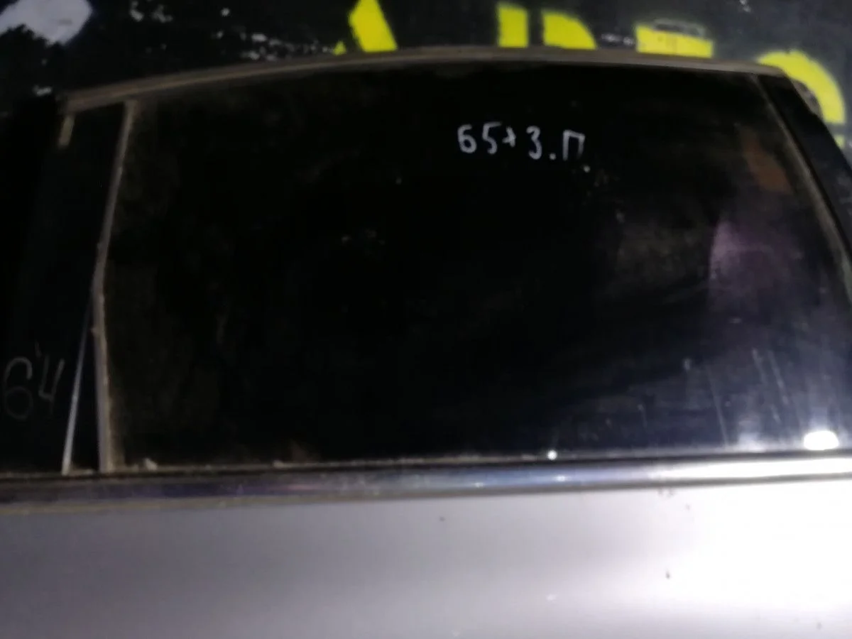 Стекло двери задней правой Volkswagen Passat B5