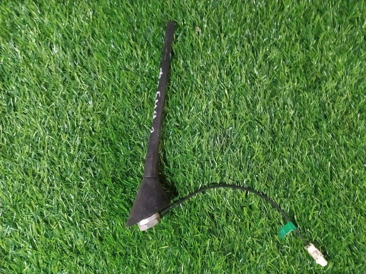 Антенна на Skoda Fabia