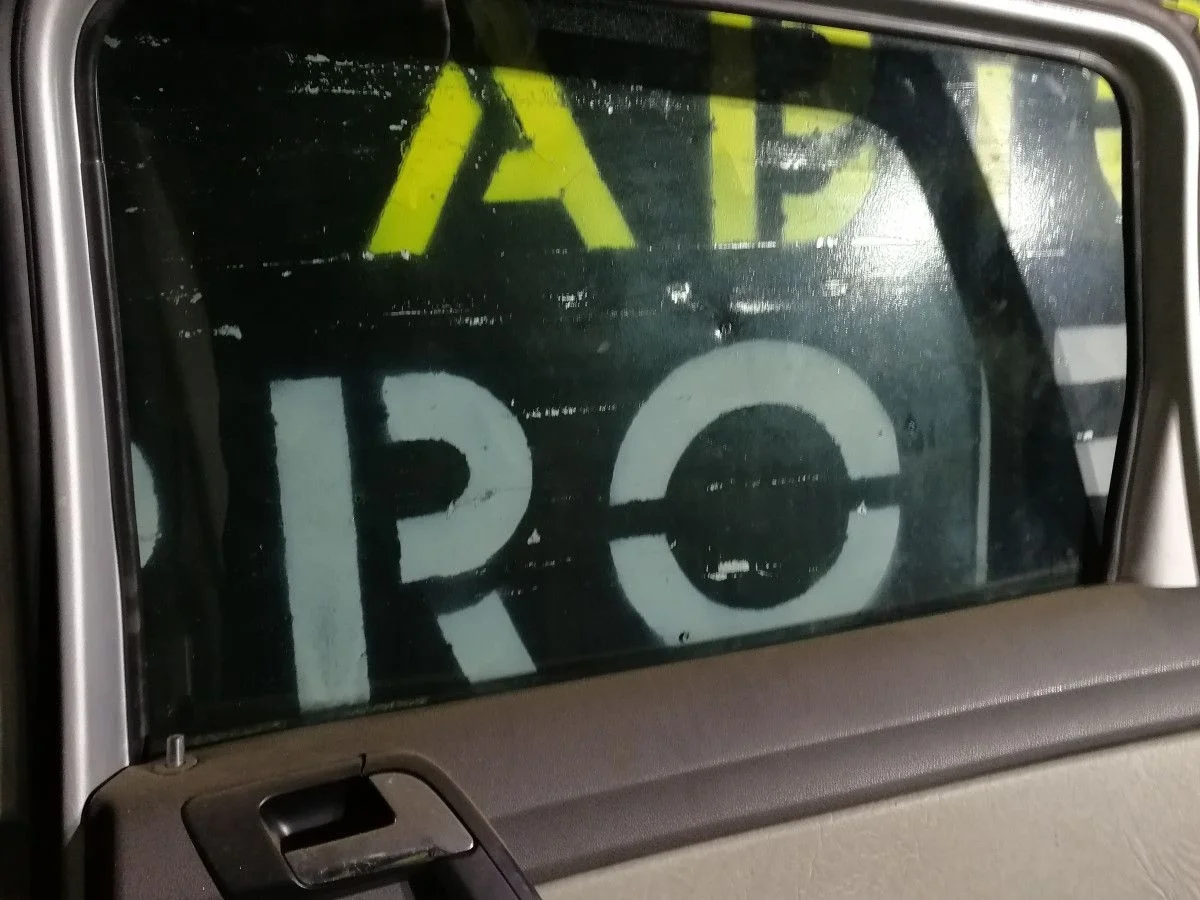 Стекло двери задней правой Volkswagen Polo