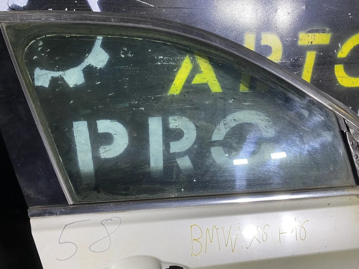 Стекло двери передней правой BMW X6 F16