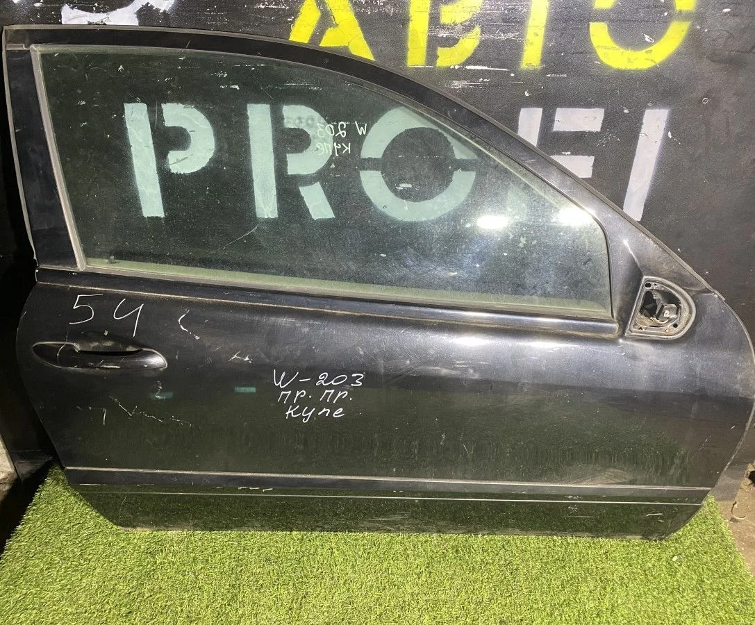 Дверь передняя правая Mercedes C-Class (W203)
