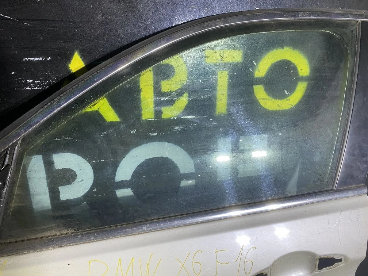 Стекло двери передней левой BMW X6 F16