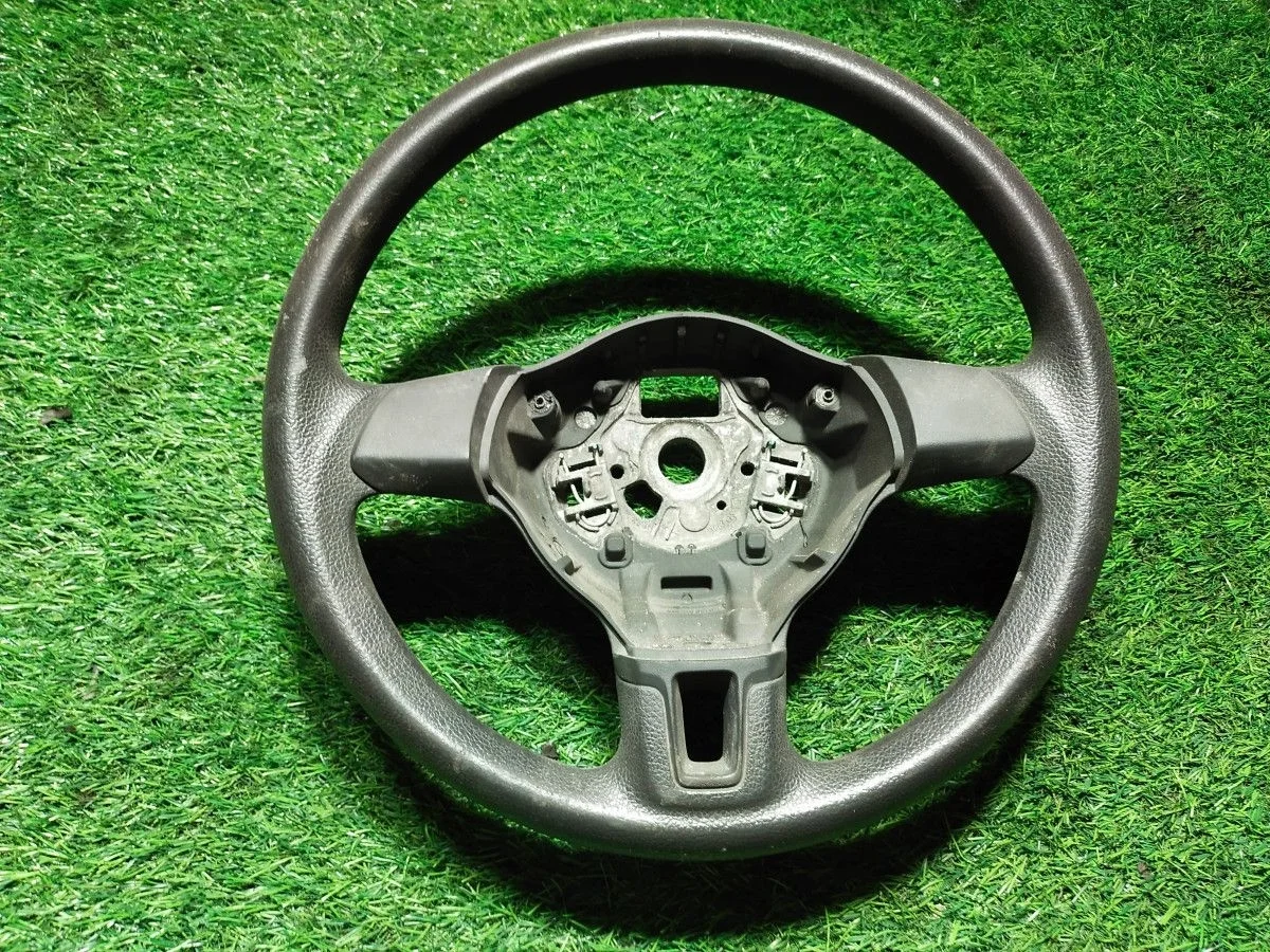 Рулевое колесо Volkswagen Polo