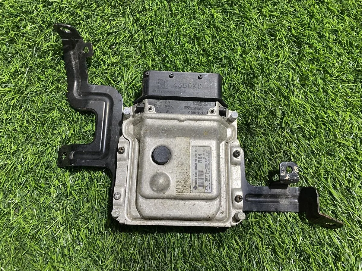 Блок управления двигателем Kia Ceed