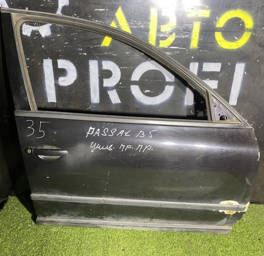 Дверь передняя правая Volkswagen Passat B5