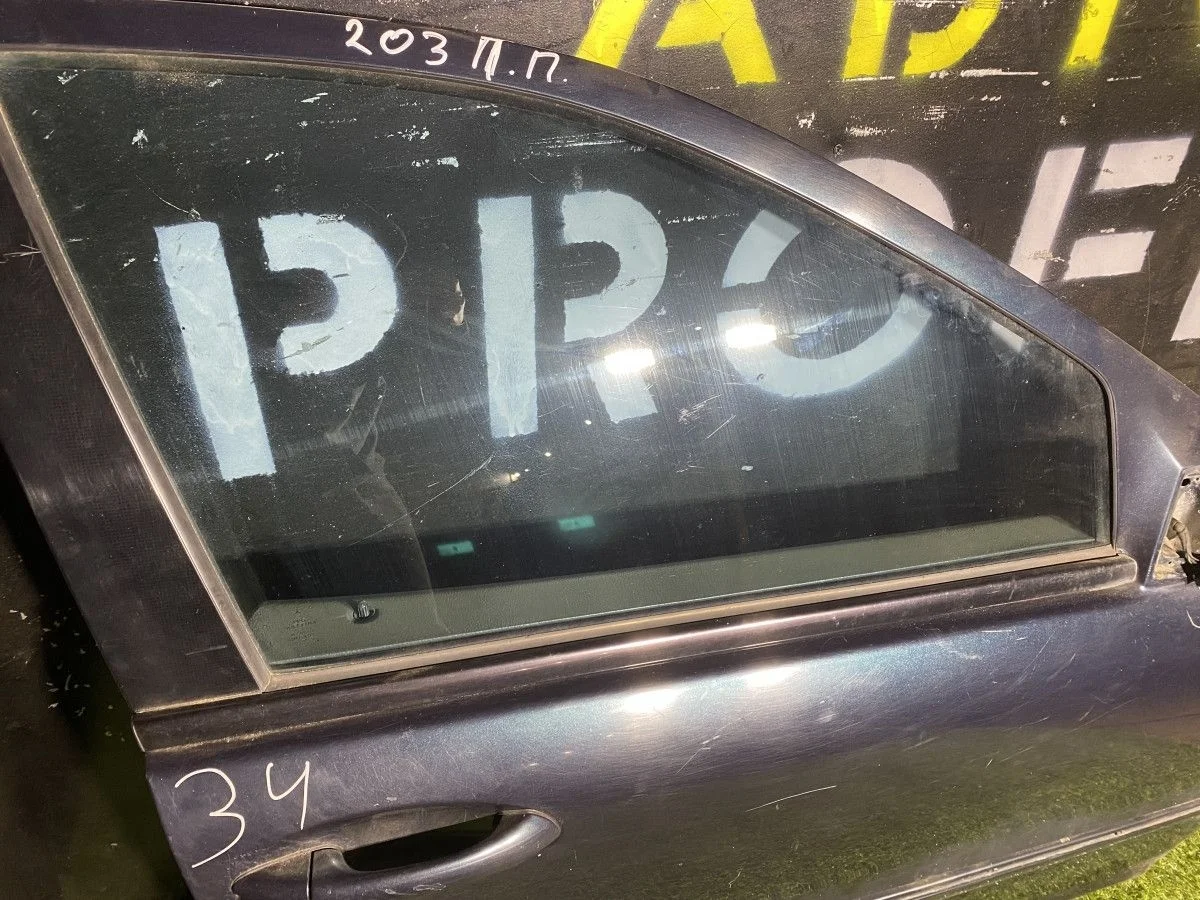 Стекло двери передней правой Mercedes-Benz C-класс W203/S203/CL203 (2000—2004)