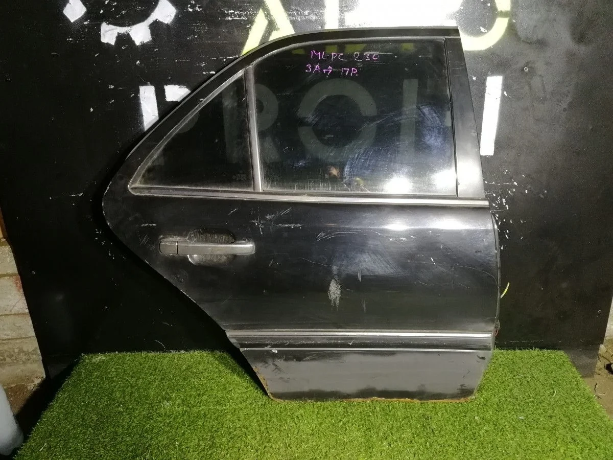 Дверь задняя правая Mercedes-Benz C-Class W210