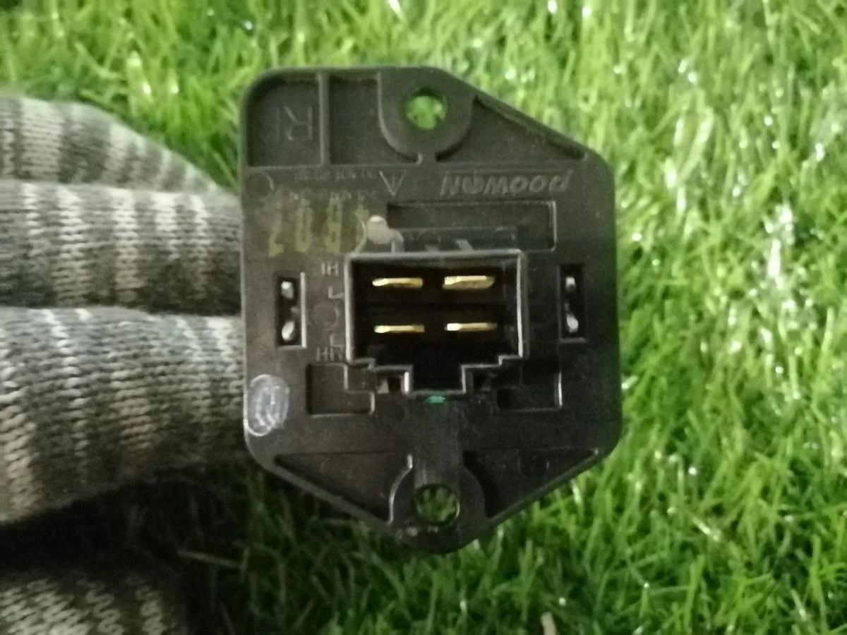 Резистор отопителя Hyundai Solaris I (2010—2014)