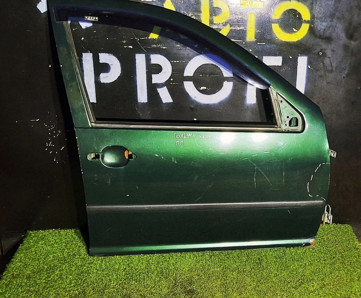 Дверь передняя правая Volkswagen Golf IV