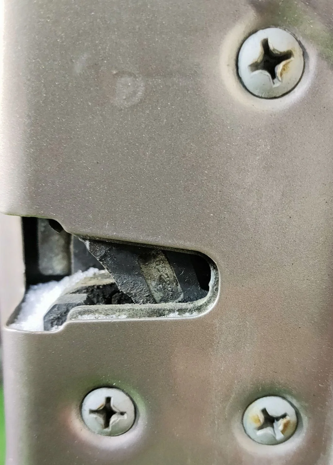 Замок двери передней правой для Nissan Primera III