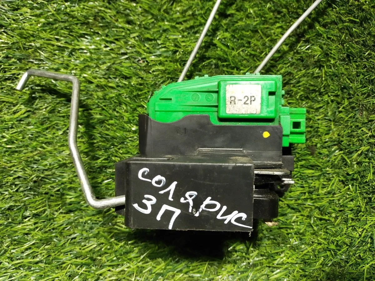 Замок двери задней правой Hyundai Solaris