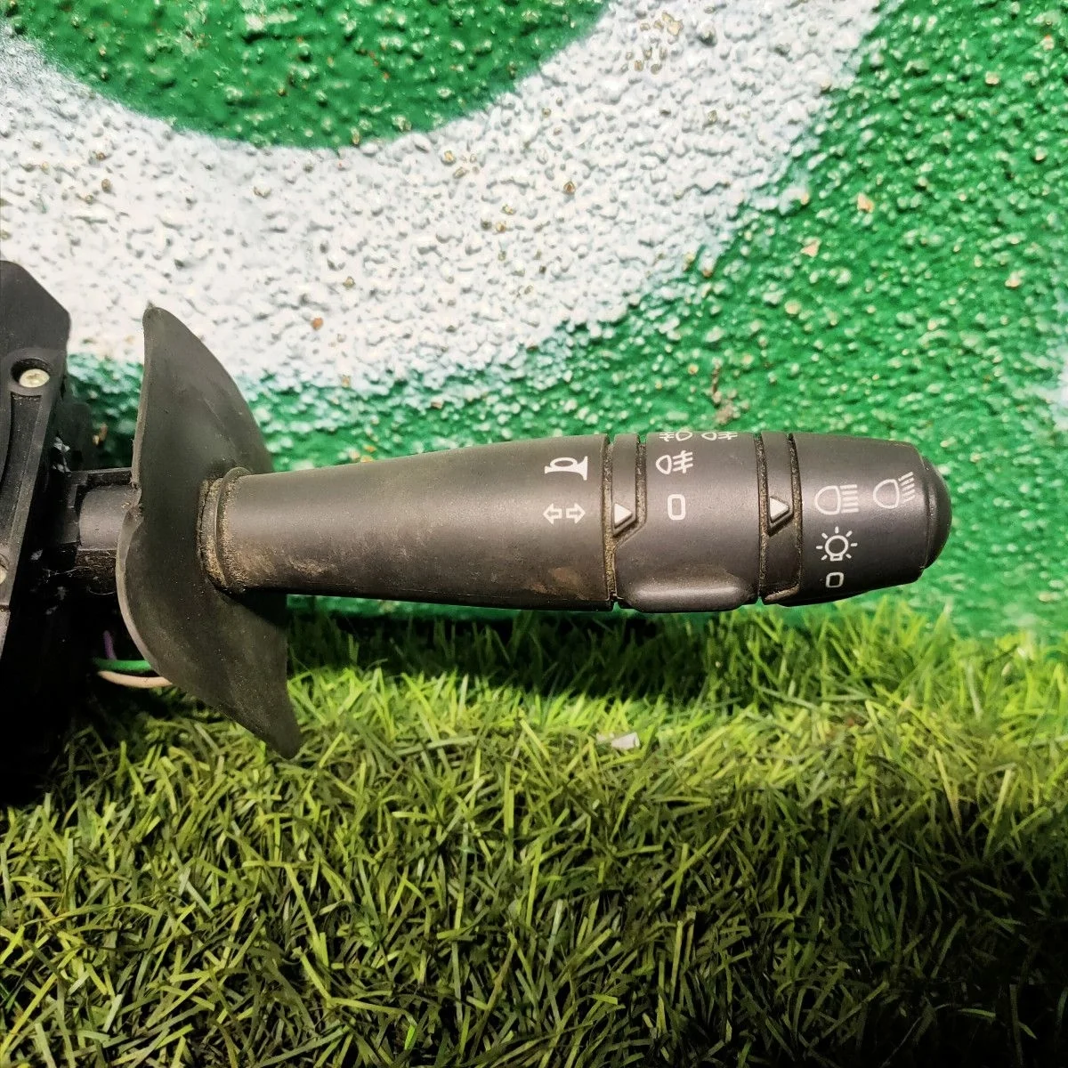 Подрулевой переключатель поворотов Nissan Almera