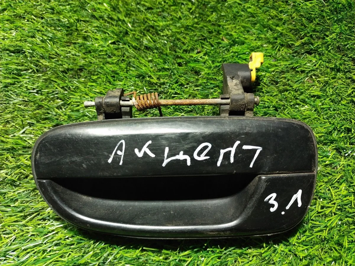 Ручка двери наружная Hyundai Accent II (1999—2012)