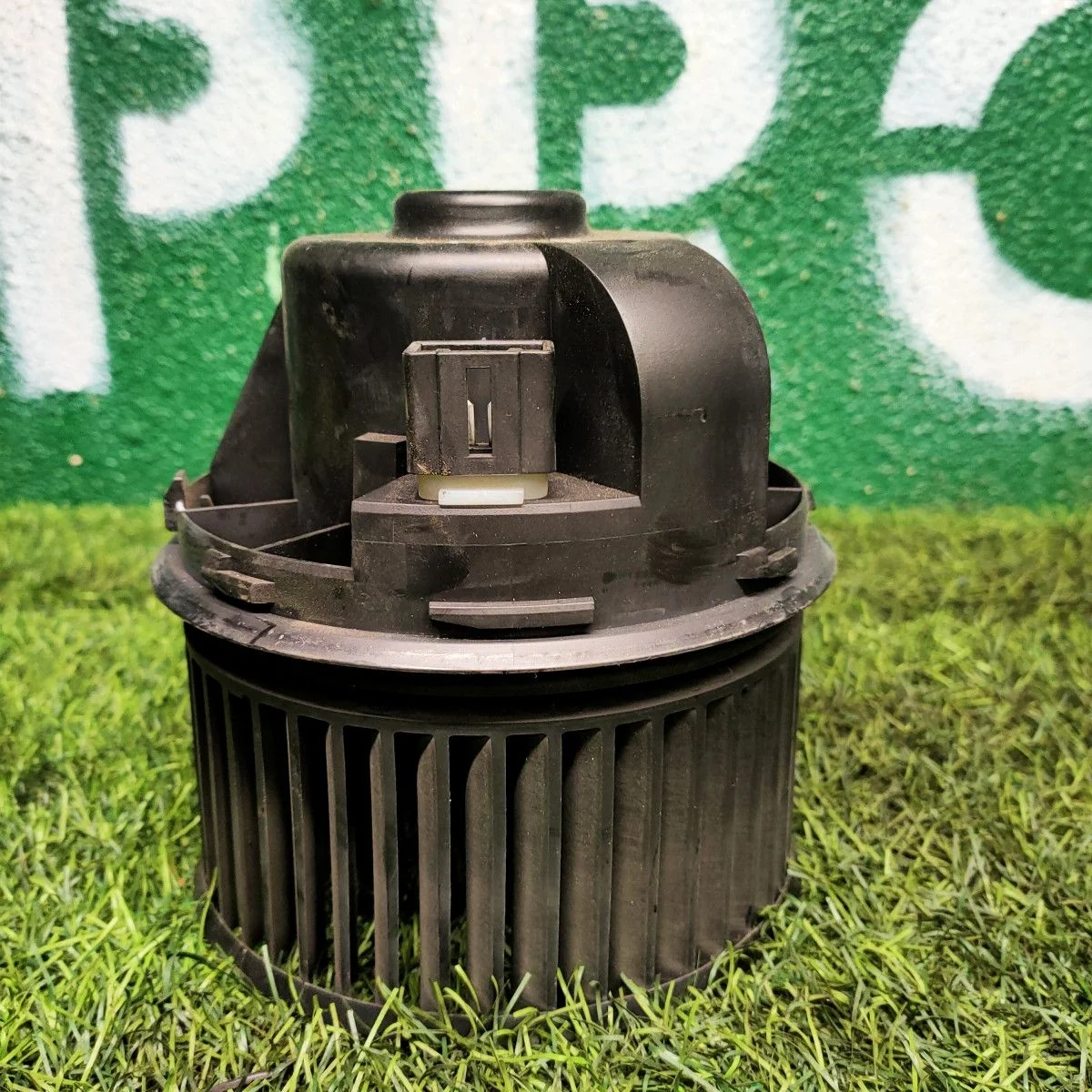 Моторчик отопителя Ford Focus 2