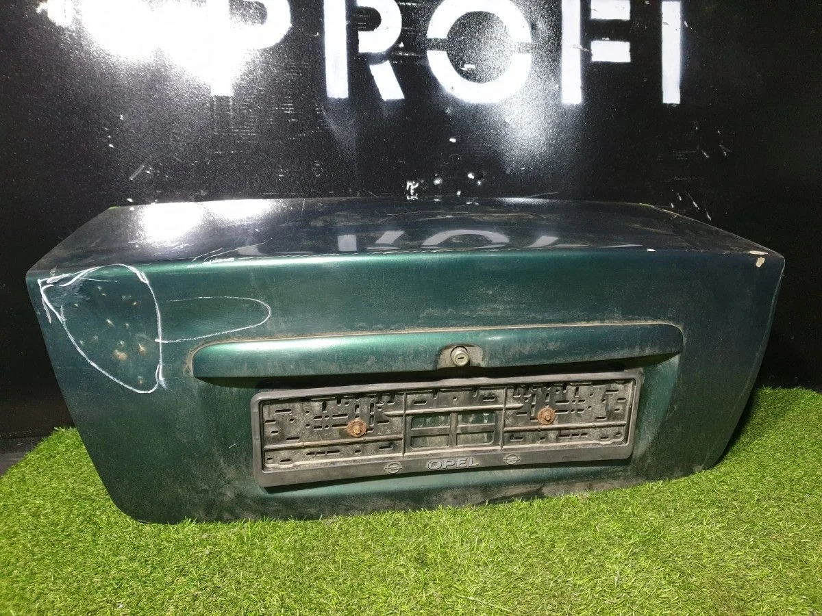 Крышка багажника Opel Vectra B