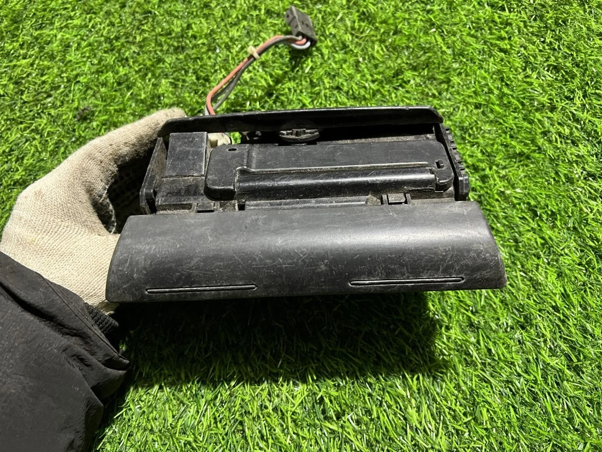 Пепельница Audi A6 C5 (1997—2001)