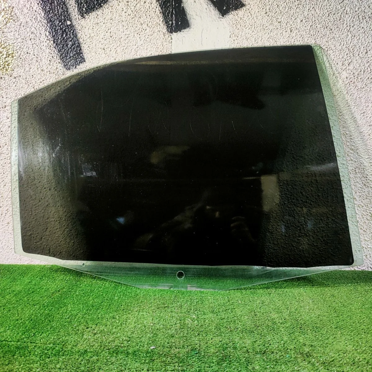 Стекло двери задней правой Ford Mondeo 3