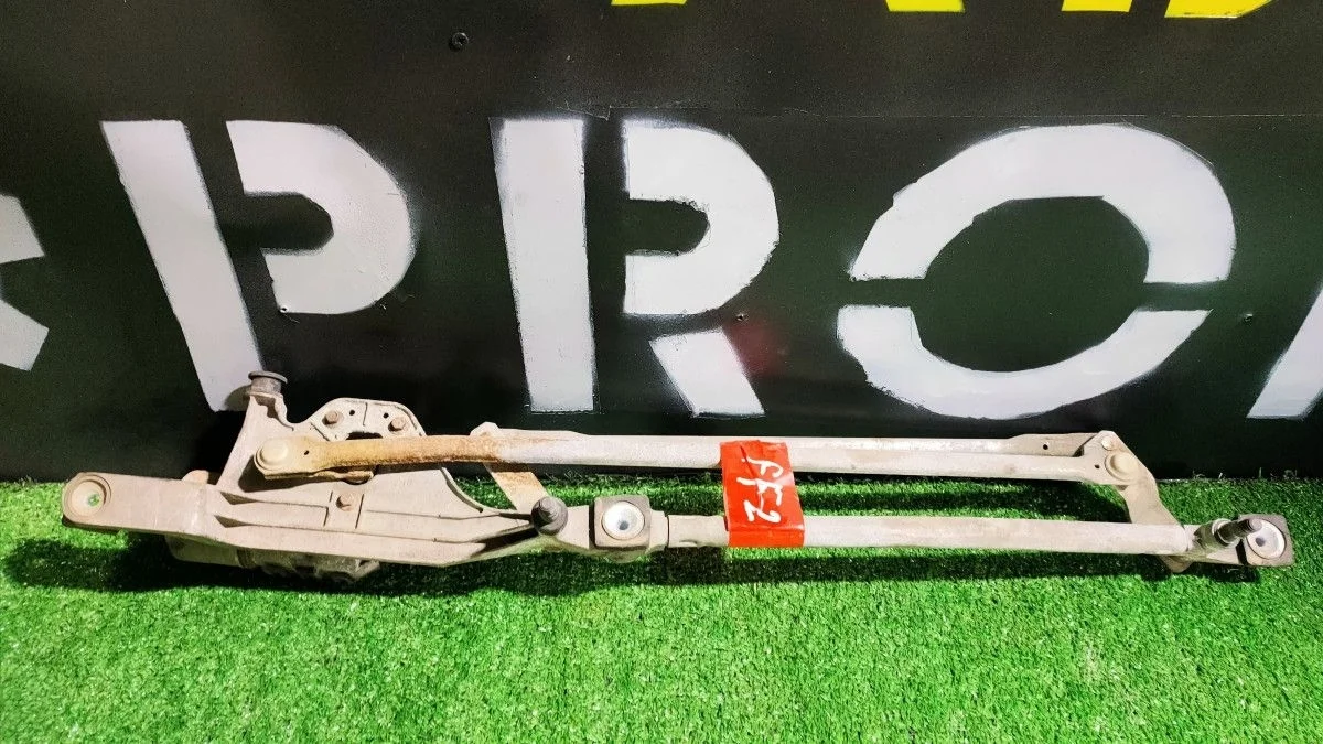 Трапеция стеклоочистителей Ford Focus 2