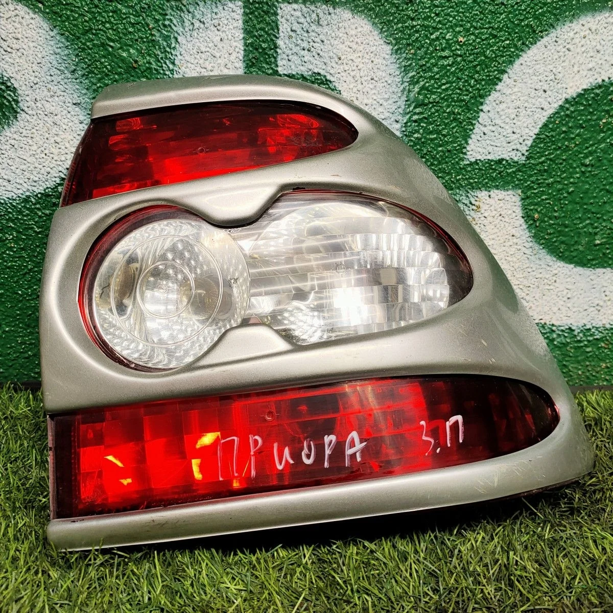 Фонарь задний правый для VAZ Lada Priora
