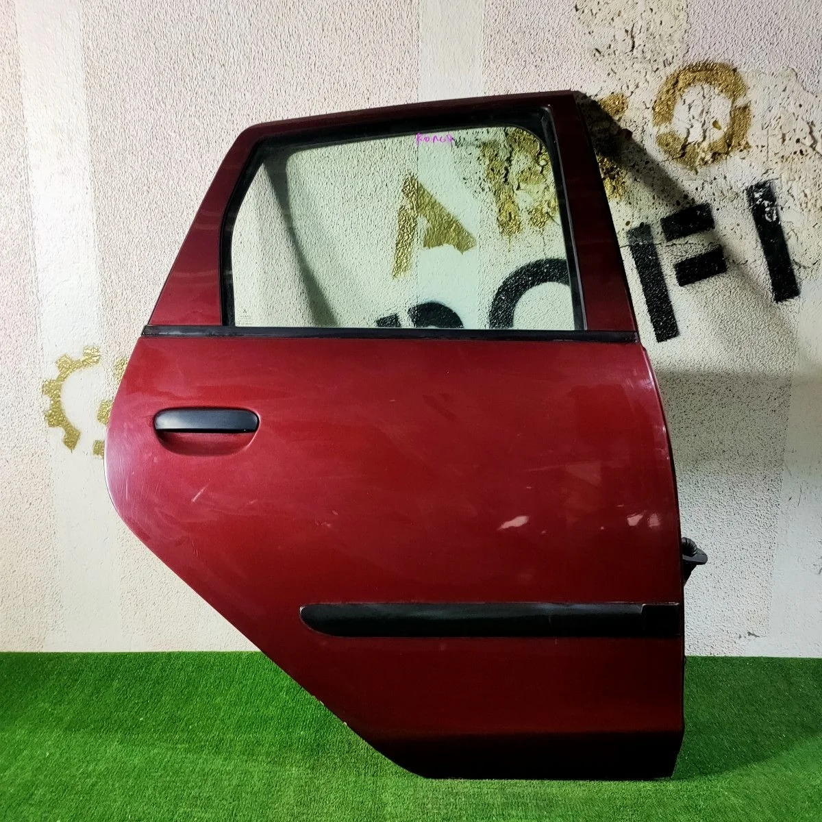 Дверь задняя правая для Mitsubishi Colt (Z3)