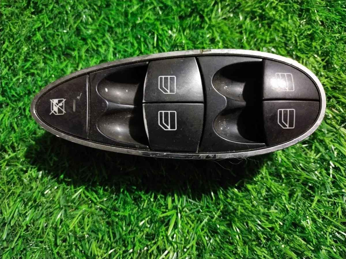 Блок управления стеклоподъёмниками Mercedes-Benz