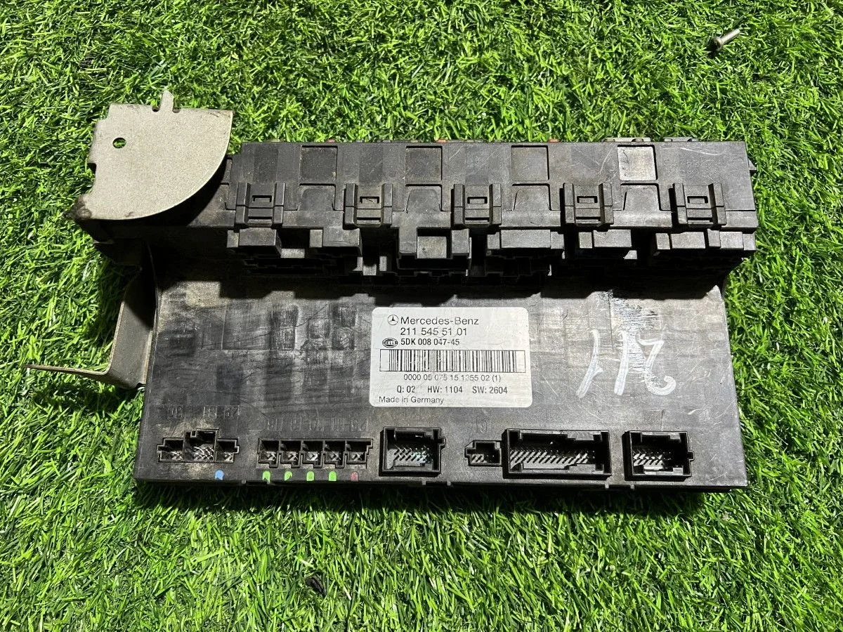 Блок предохранителей Mercedes-Benz E-Class W211