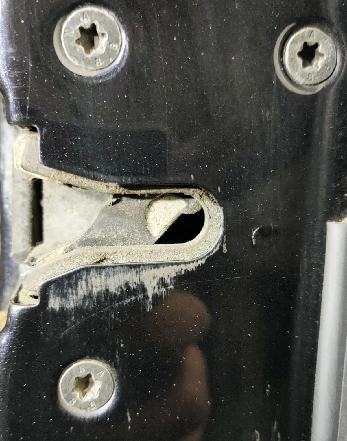 Замок двери передней правой  Volvo S60