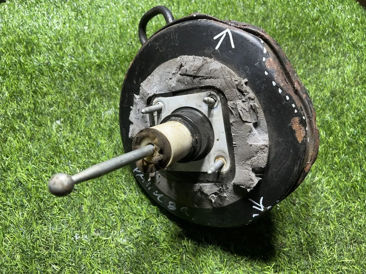 Вакуумный усилитель тормозов Volkswagen Polo