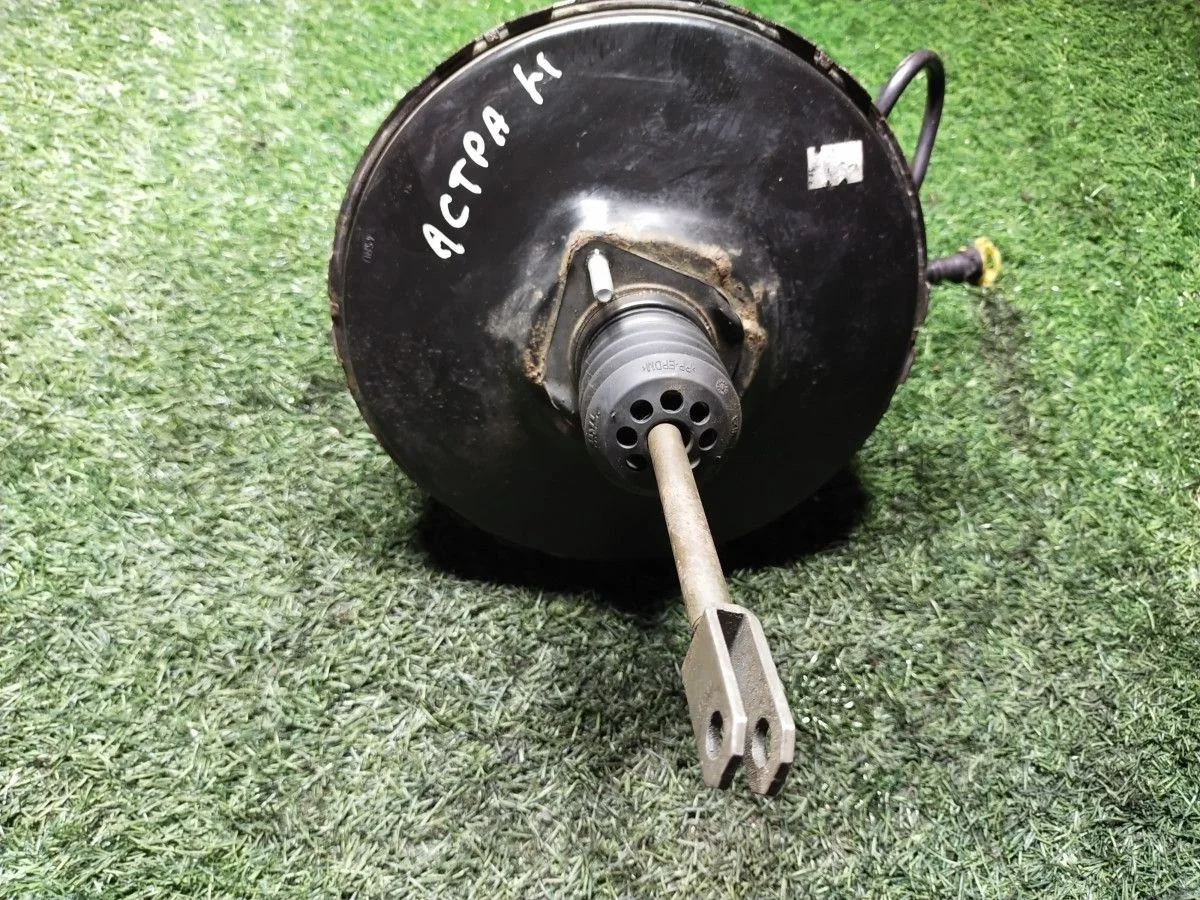 Вакуумный усилитель Opel Astra H в сборе