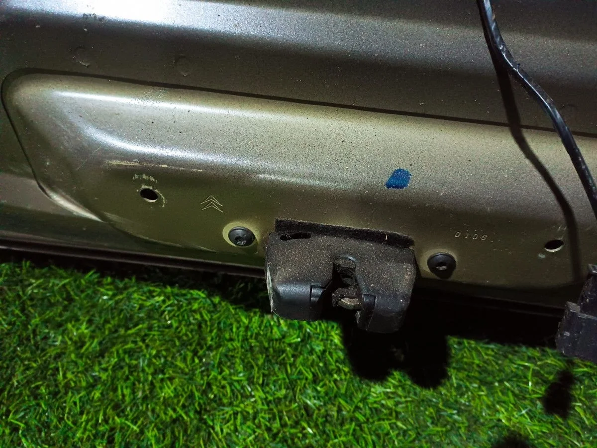 Замок багажника Citroen C4