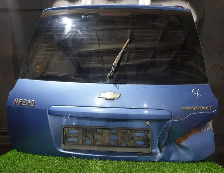 Крышка багажника Chevrolet Rezzo