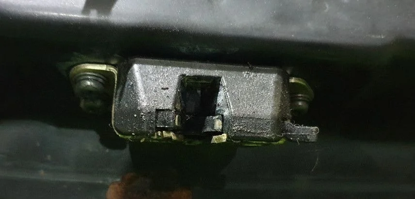 Замок багажника Chevrolet Aveo T200