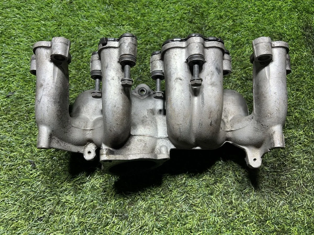 Коллектор впускной Volkswagen Touareg