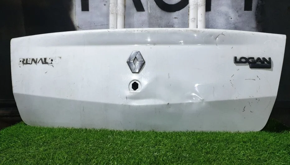 Крышка багажника Renault Logan