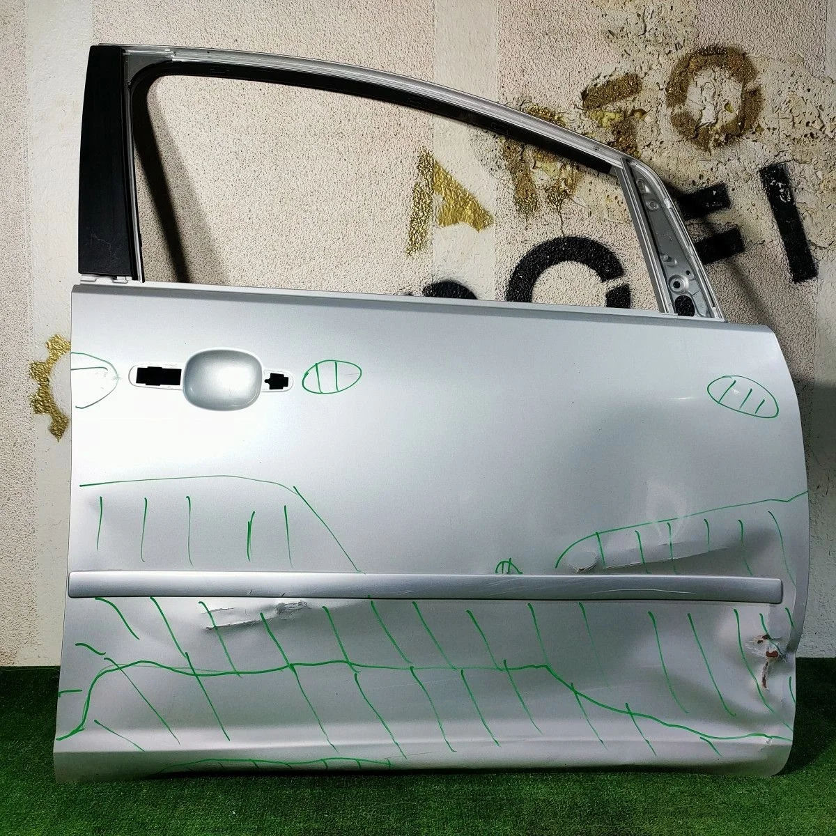 Дверь передняя правая Ford C-MAX (Mk1) I