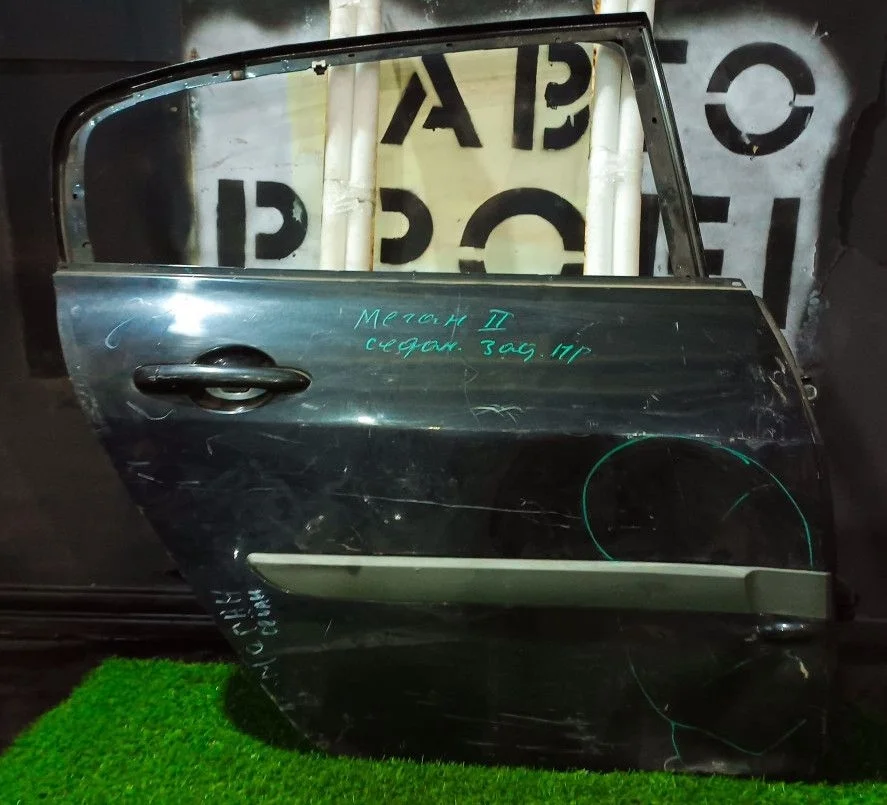 Дверь задняя правая Renault Megane